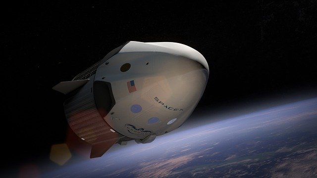SpaceX планируют запуск первой космической миссии с людьми на борту Crew Dragon весной 2020 года